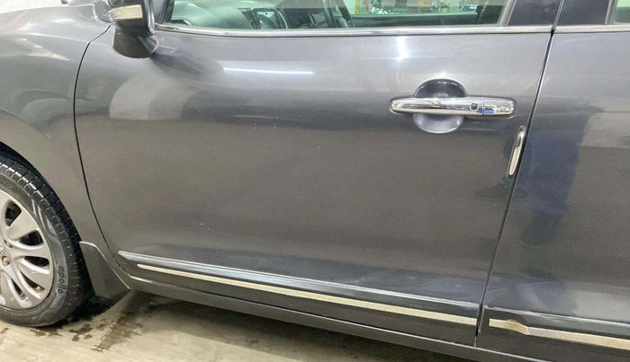 2018 Maruti Baleno ALPHA PETROL 1.2, CNG, Manual, 59,957 km, Front passenger door - Minor scratches