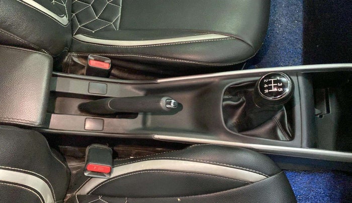 2018 Maruti Baleno ALPHA PETROL 1.2, CNG, Manual, 59,957 km, Gear Lever