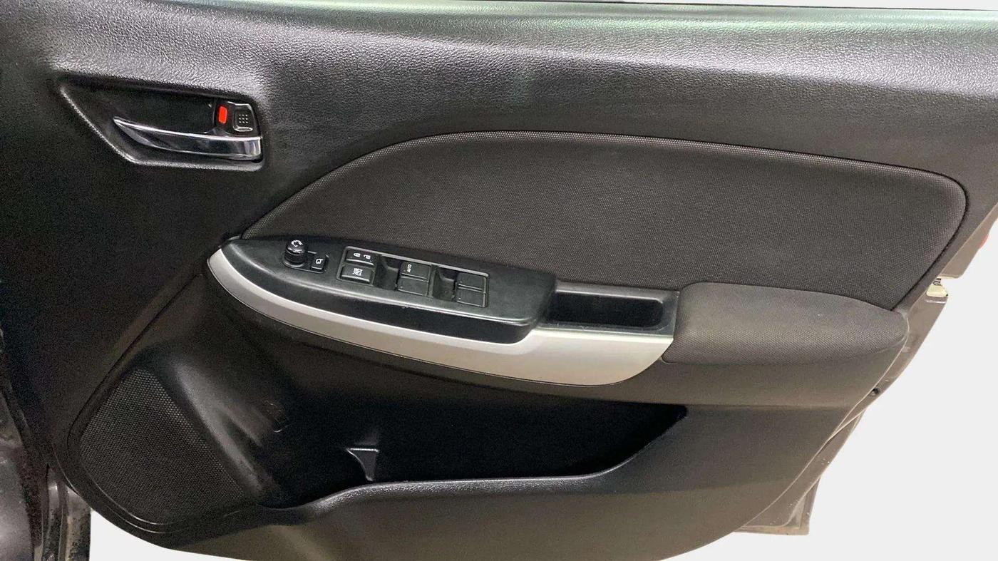 2018 Maruti Baleno ALPHA PETROL 1.2, CNG, Manual, 59,957 km, Driver Side Door Panels Control