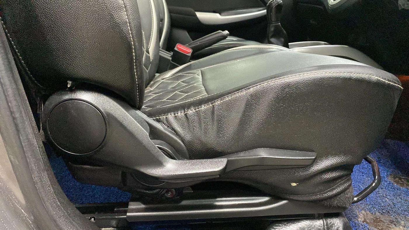 2018 Maruti Baleno ALPHA PETROL 1.2, CNG, Manual, 59,957 km, Driver Side Adjustment Panel