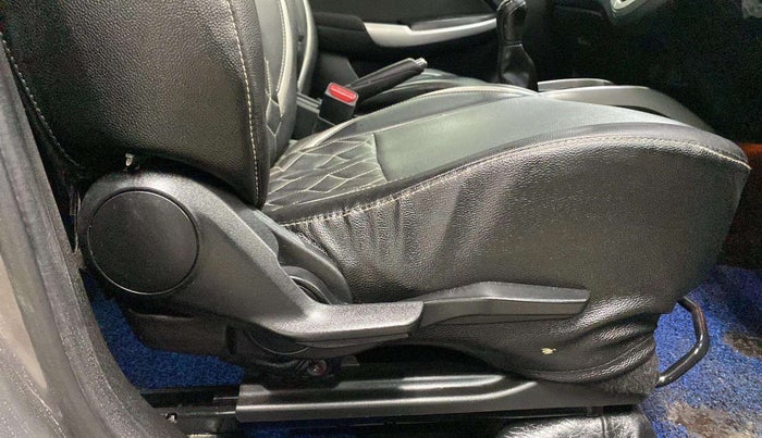 2018 Maruti Baleno ALPHA PETROL 1.2, CNG, Manual, 59,957 km, Driver Side Adjustment Panel