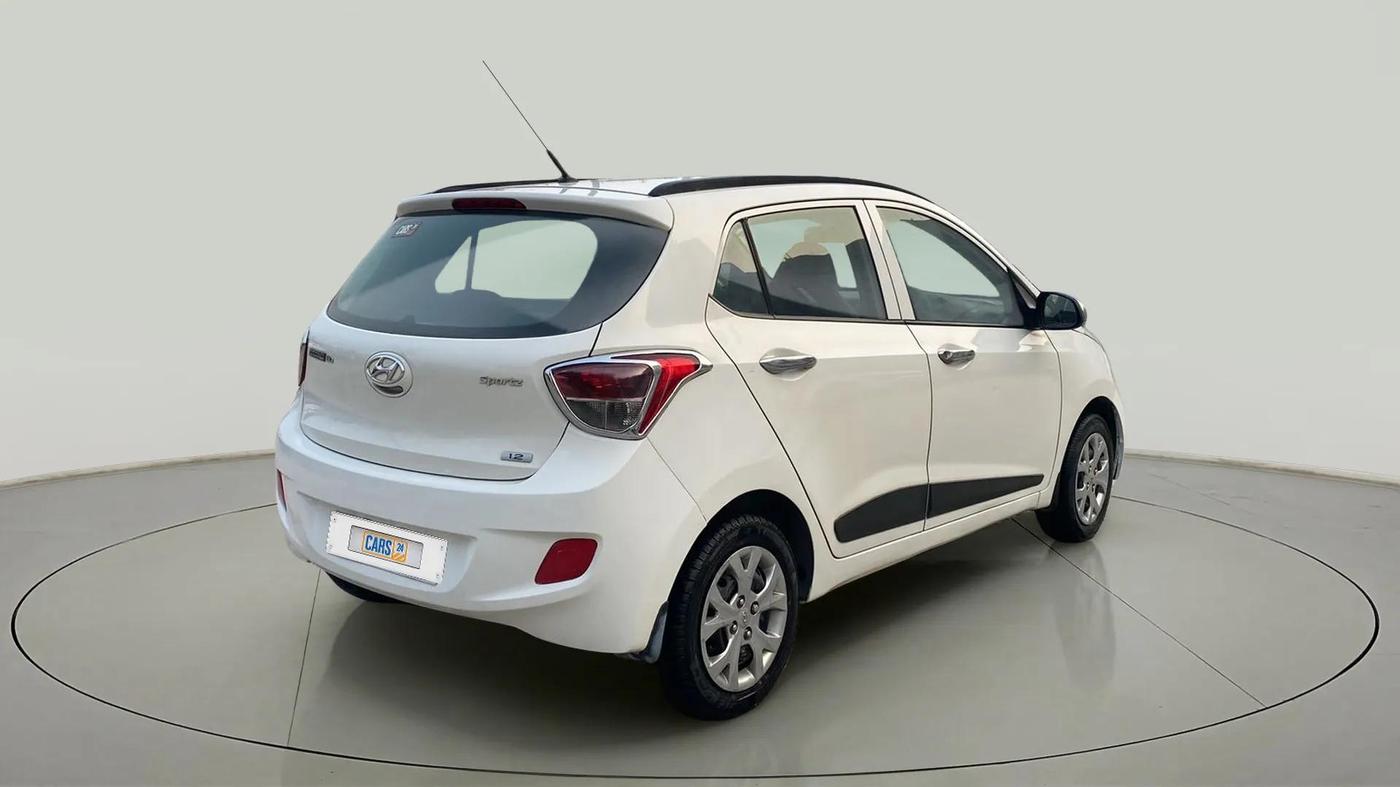 2015 Hyundai Grand i10 SPORTZ 1.2 KAPPA VTVT, Petrol, Manual, 97,284 km, Right Back Diagonal