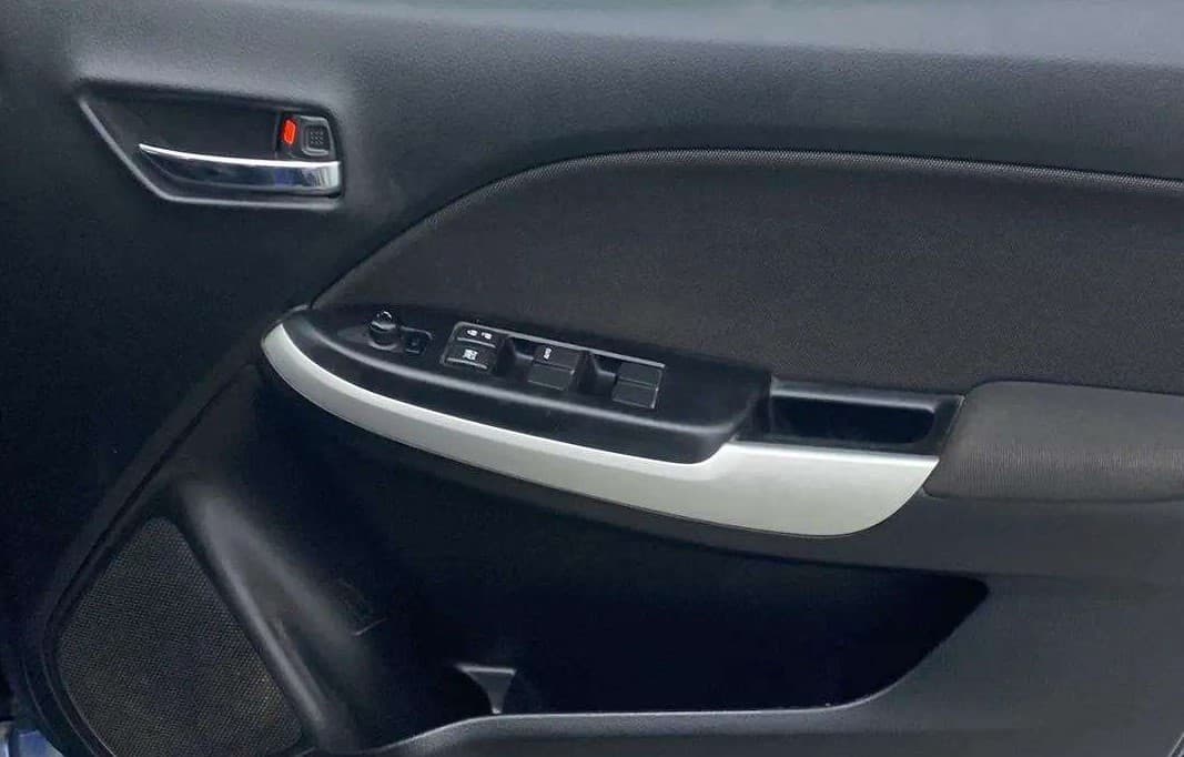 2018 Maruti Baleno ZETA PETROL 1.2, Petrol, Manual, 35,932 km, Driver Side Door Panels Control