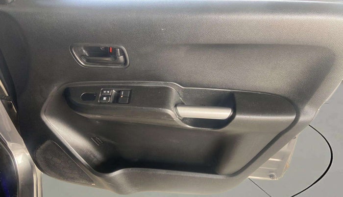 2021 Maruti IGNIS SIGMA 1.2, Petrol, Manual, 44,252 km, Driver Side Door Panels Control