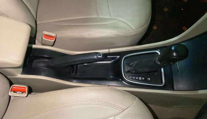2018 Maruti Ciaz ZETA AT 1.5  SHVS PETROL, Petrol, Automatic, 58,294 km, Gear Lever