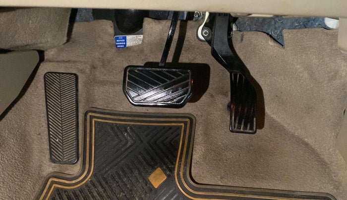 2018 Maruti Ciaz ZETA AT 1.5  SHVS PETROL, Petrol, Automatic, 58,294 km, Pedals