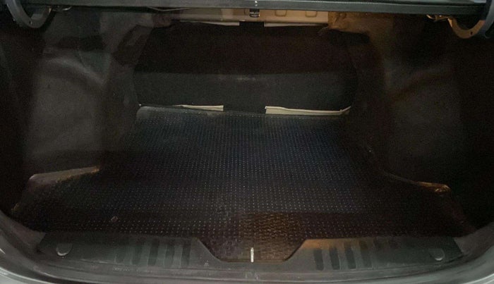 2018 Maruti Ciaz ZETA AT 1.5  SHVS PETROL, Petrol, Automatic, 58,294 km, Boot Inside