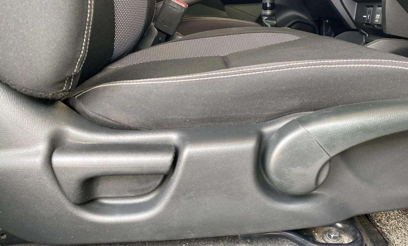 2018 Honda WR-V 1.2L I-VTEC VX MT, Petrol, Manual, 44,637 km, Driver Side Adjustment Panel