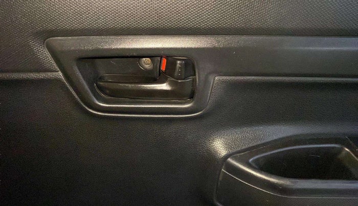 2020 Maruti S PRESSO VXI, Petrol, Manual, 29,665 km, Driver Side Door Panels Control