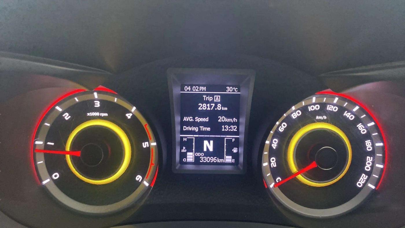 2019 Mahindra XUV300 W8 1.5 DIESEL, Diesel, Manual, 33,072 km, Odometer Image
