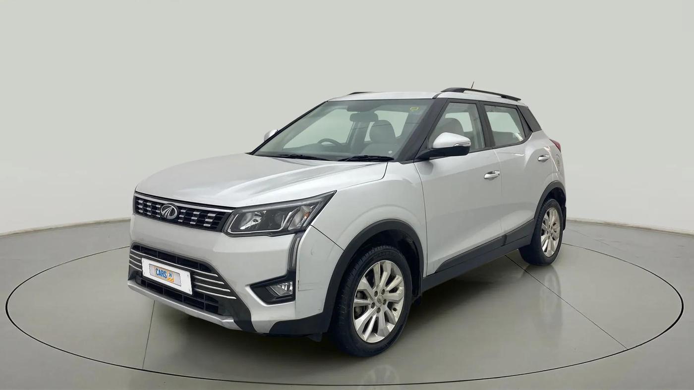 2019 Mahindra XUV300 W8 1.5 DIESEL, Diesel, Manual, 33,072 km, Left Front Diagonal