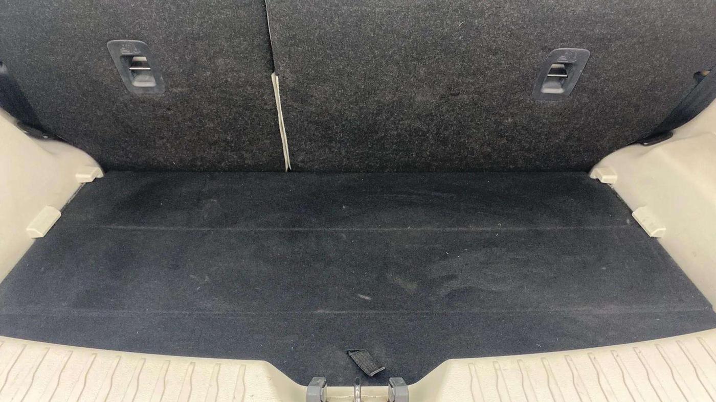 2019 Mahindra XUV300 W8 1.5 DIESEL, Diesel, Manual, 33,072 km, Boot Inside