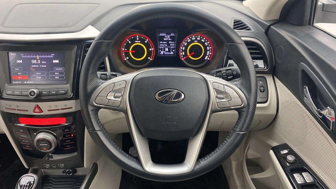 2019 Mahindra XUV300 W8 1.5 DIESEL, Diesel, Manual, 33,072 km, Steering Wheel Close Up