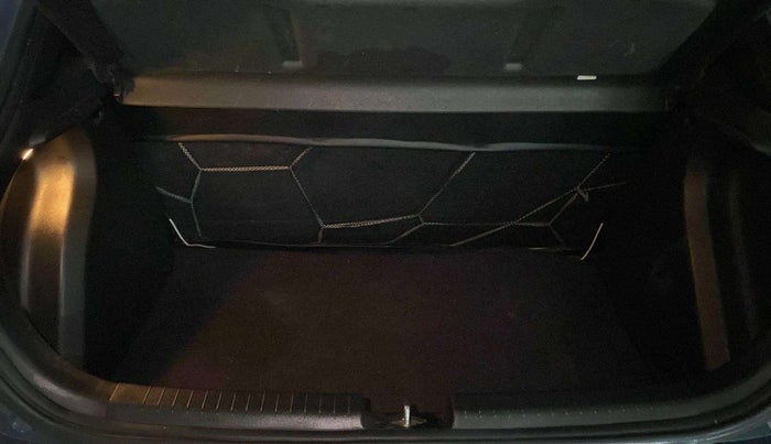 2015 Hyundai Elite i20 SPORTZ 1.2, Petrol, Manual, 74,197 km, Boot Inside