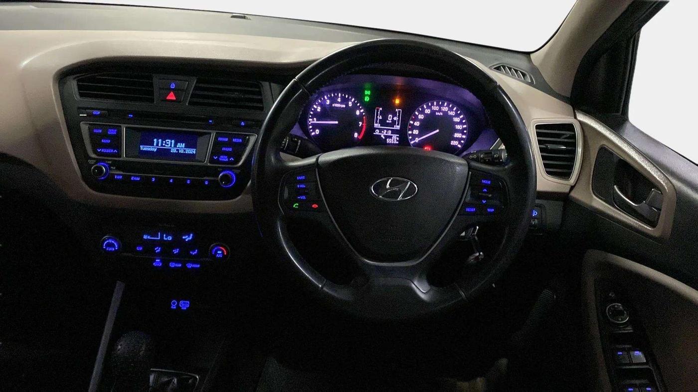 2015 Hyundai Elite i20 SPORTZ 1.2, Petrol, Manual, 74,197 km, Steering Wheel Close Up