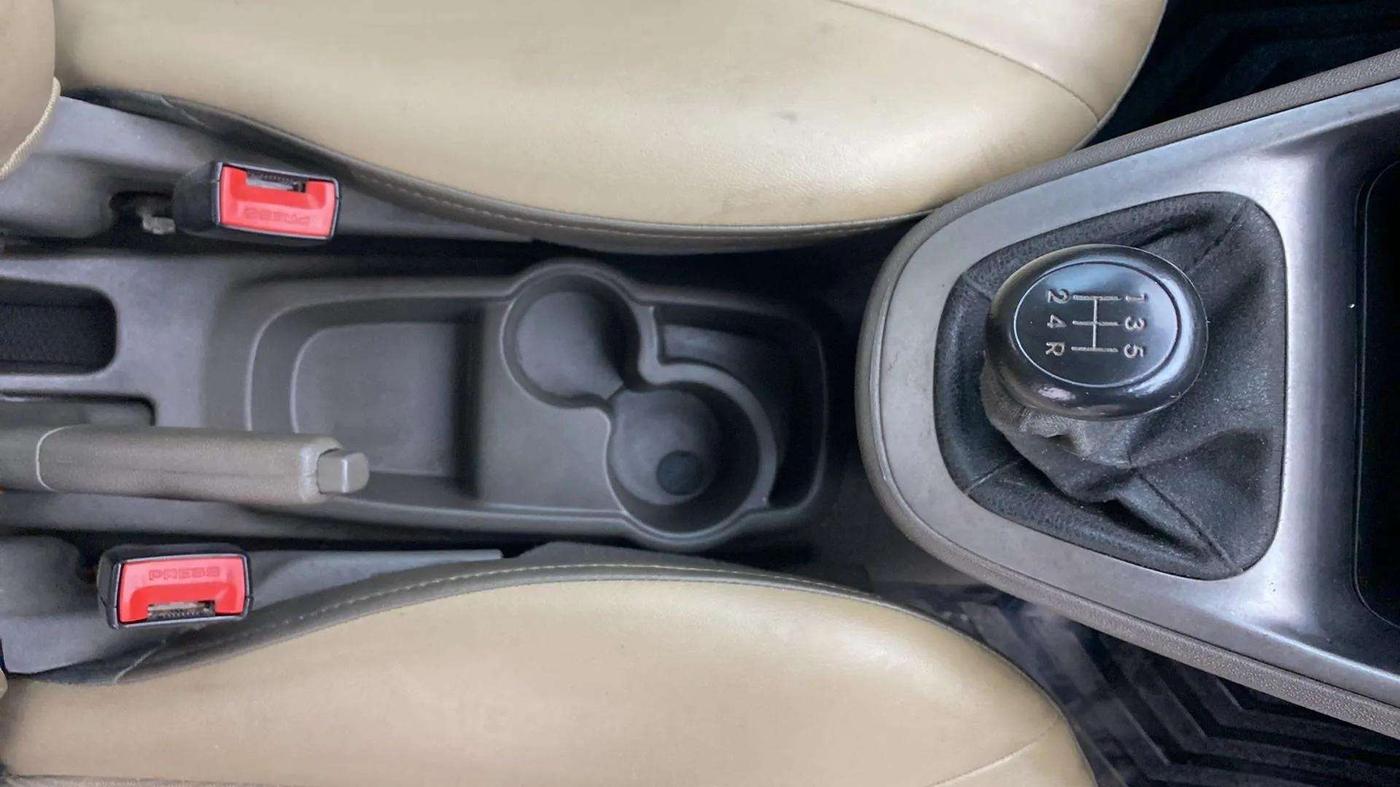 2013 Hyundai i10 MAGNA 1.1, Petrol, Manual, 95,461 km, Gear Lever