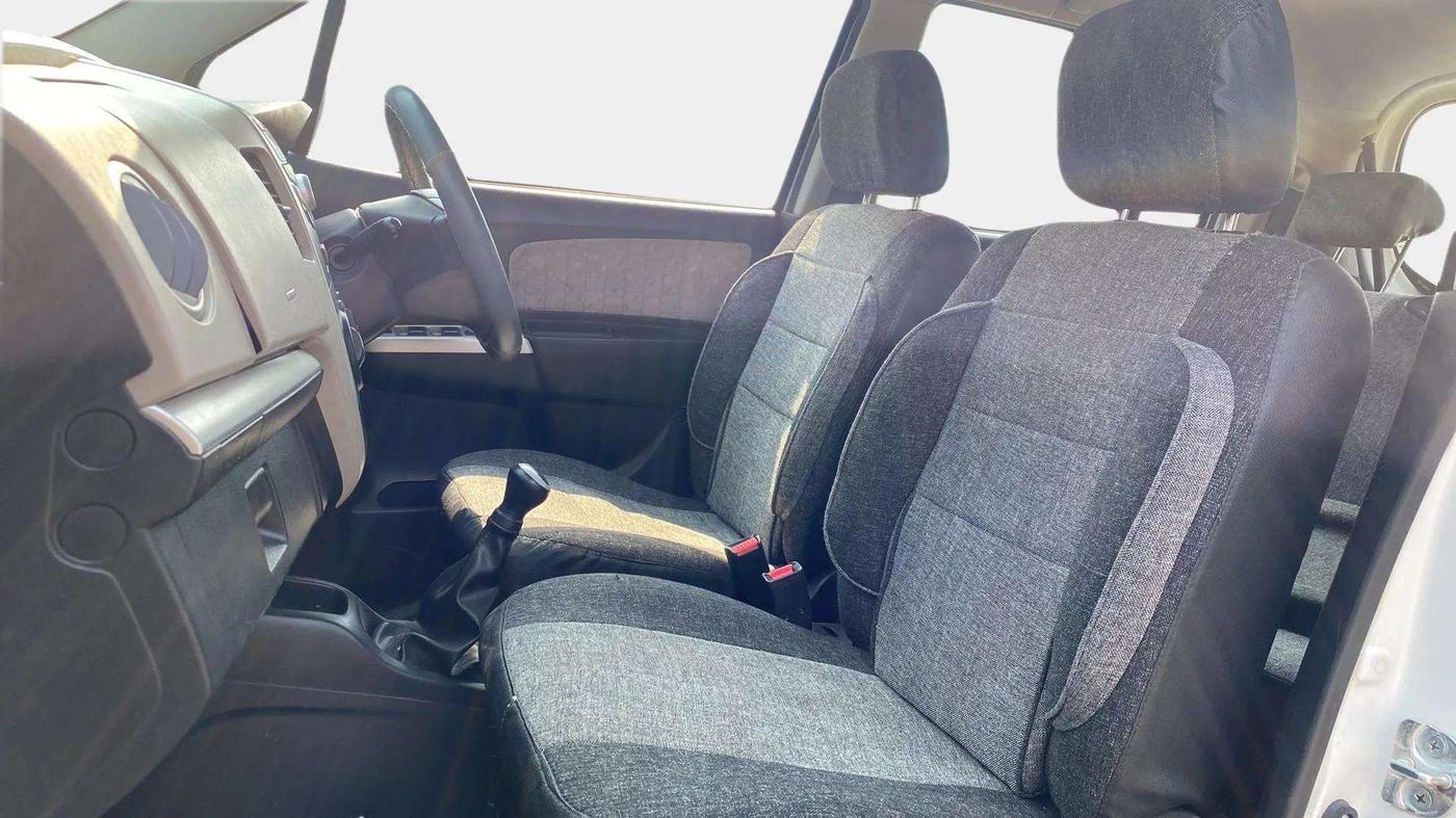 2014 Maruti Wagon R 1.0 VXI, Petrol, Manual, 36,038 km, Right Side Front Door Cabin