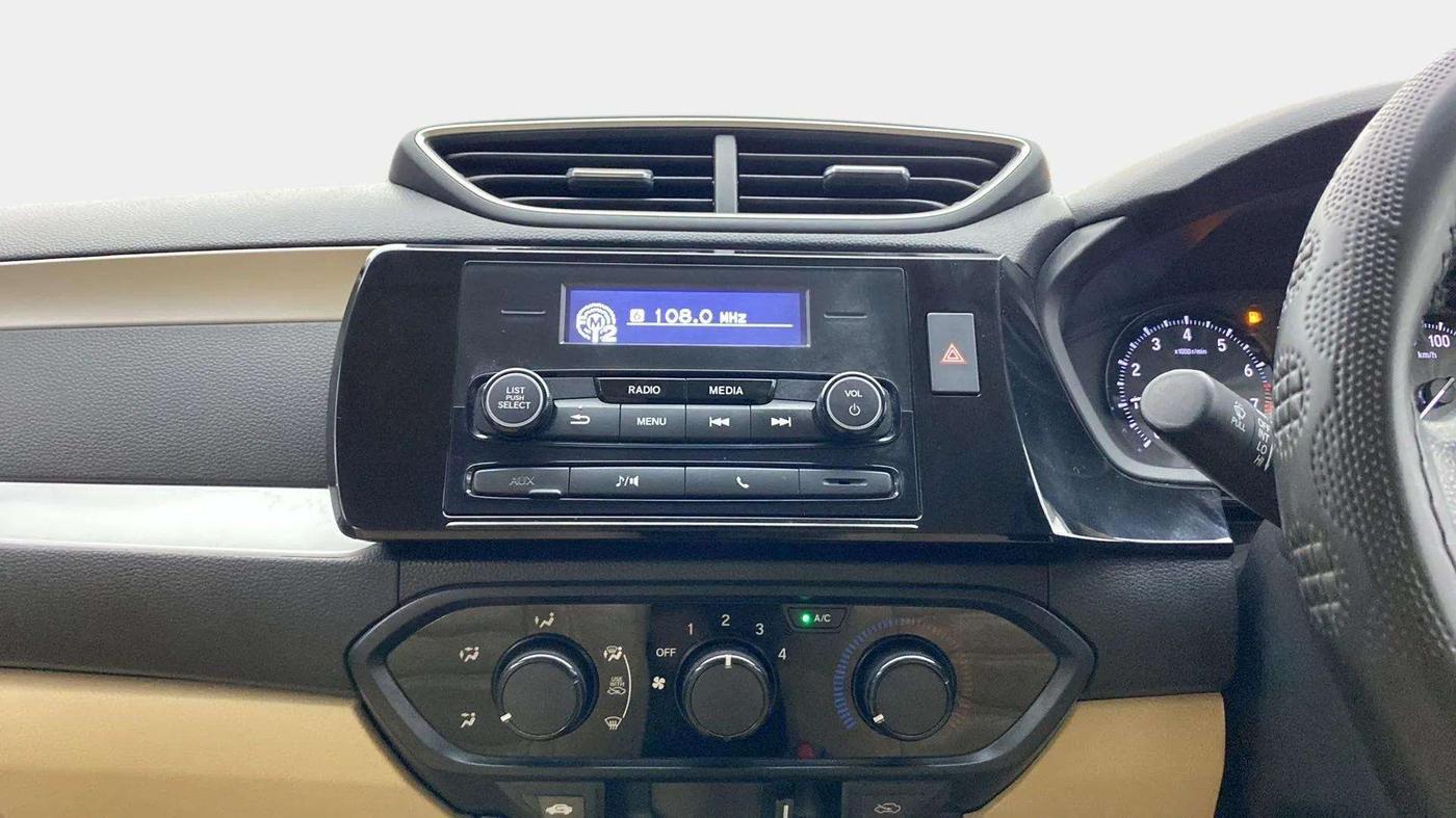 2023 Honda Amaze 1.2L I-VTEC S, Petrol, Manual, 12,063 km, Air Conditioner