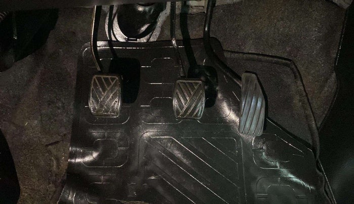 2014 Maruti Wagon R 1.0 LXI CNG, CNG, Manual, 61,431 km, Pedals