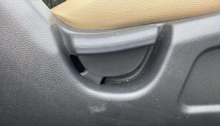 2019 Hyundai Elite i20 MAGNA PLUS 1.2, Petrol, Manual, 29,581 km, Driver Side Adjustment Panel