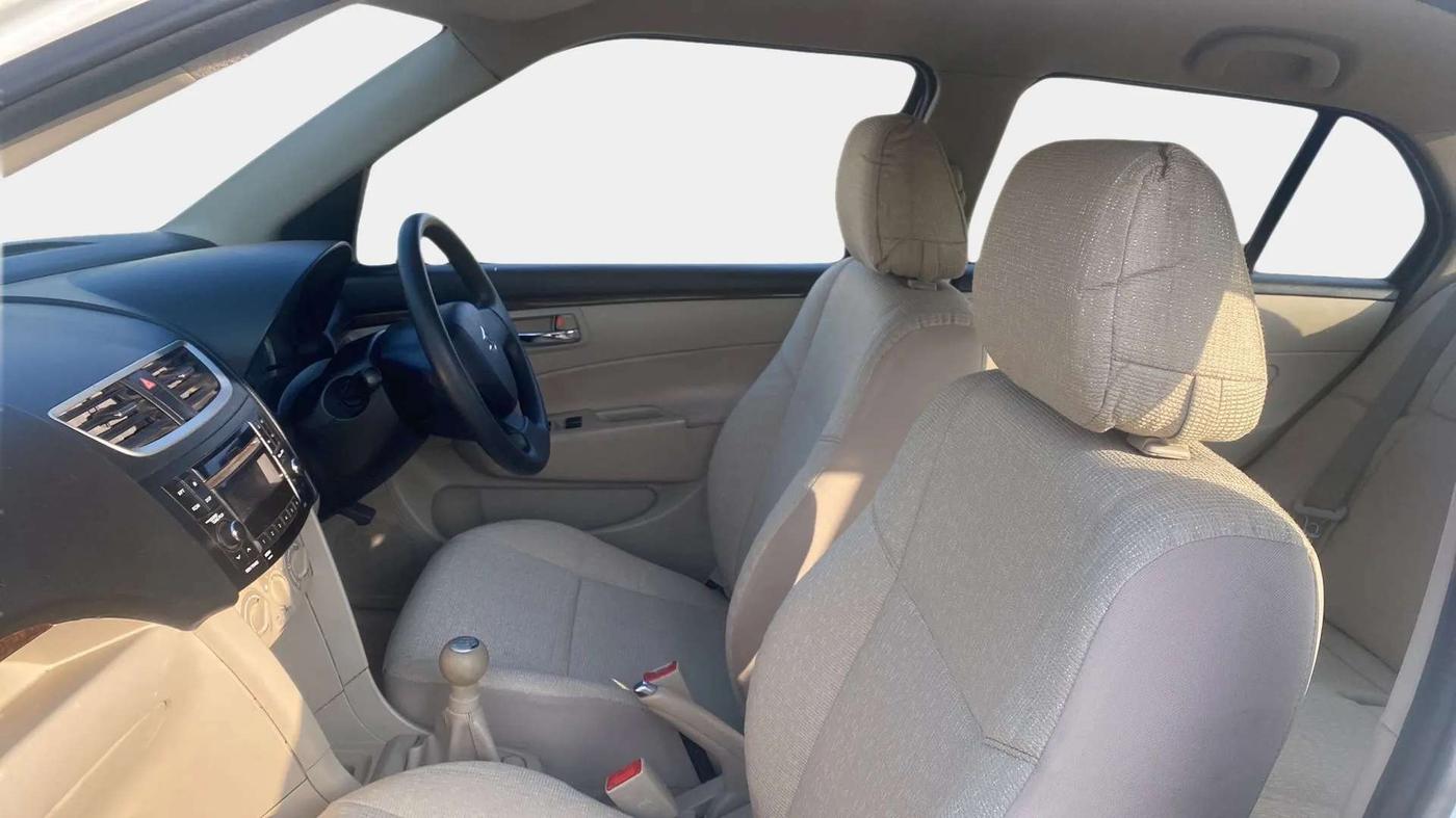 2016 Maruti Swift Dzire VXI, Petrol, Manual, 34,098 km, Right Side Front Door Cabin
