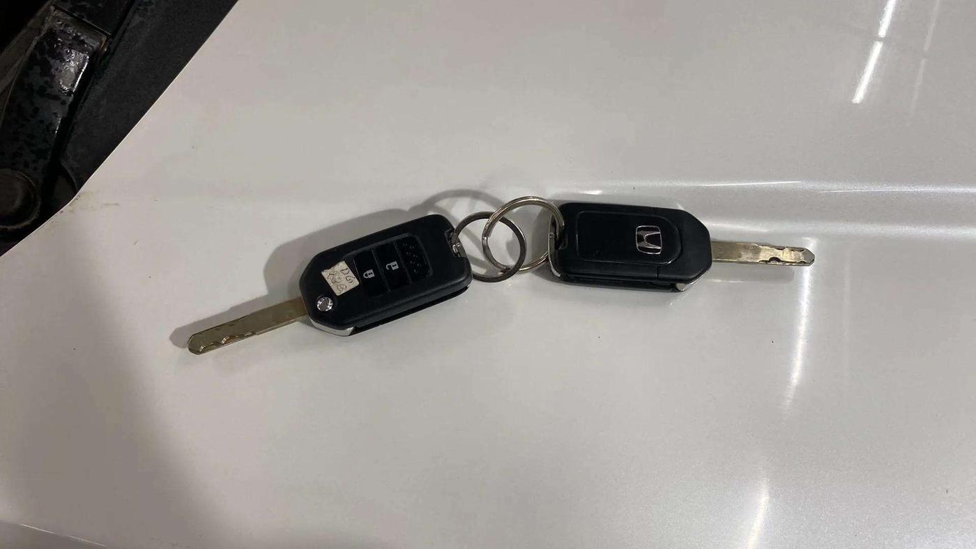 2019 Honda WR-V 1.2L I-VTEC S MT, Petrol, Manual, 47,821 km, Key Close Up