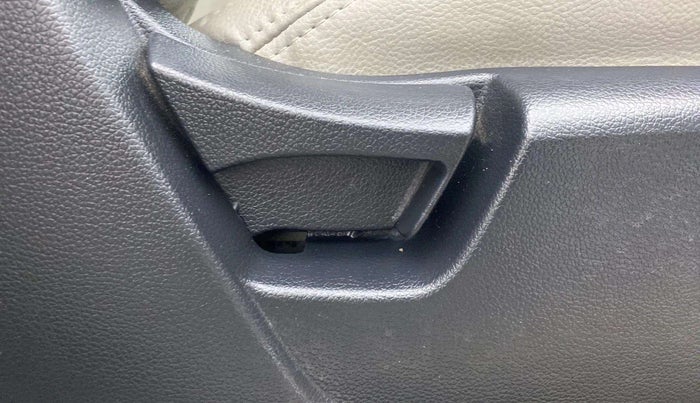 2019 Mahindra XUV300 W6 1.2 PETROL, Petrol, Manual, 34,355 km, Driver Side Adjustment Panel