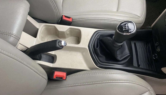 2019 Mahindra XUV300 W6 1.2 PETROL, Petrol, Manual, 34,355 km, Gear Lever