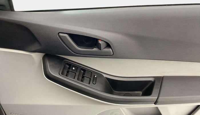 2022 Tata Tiago XT (O) PETROL, Petrol, Manual, 12,315 km, Driver Side Door Panels Control