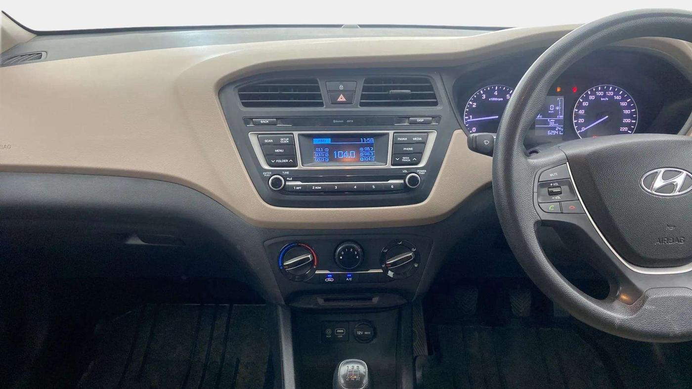 2016 Hyundai Elite i20 MAGNA 1.2, Petrol, Manual, 63,157 km, Air Conditioner