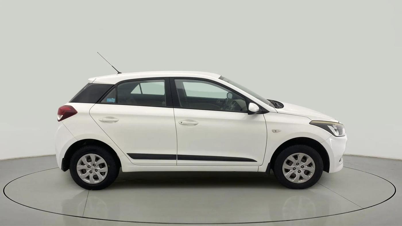 2016 Hyundai Elite i20 MAGNA 1.2, Petrol, Manual, 63,157 km, Right Side View