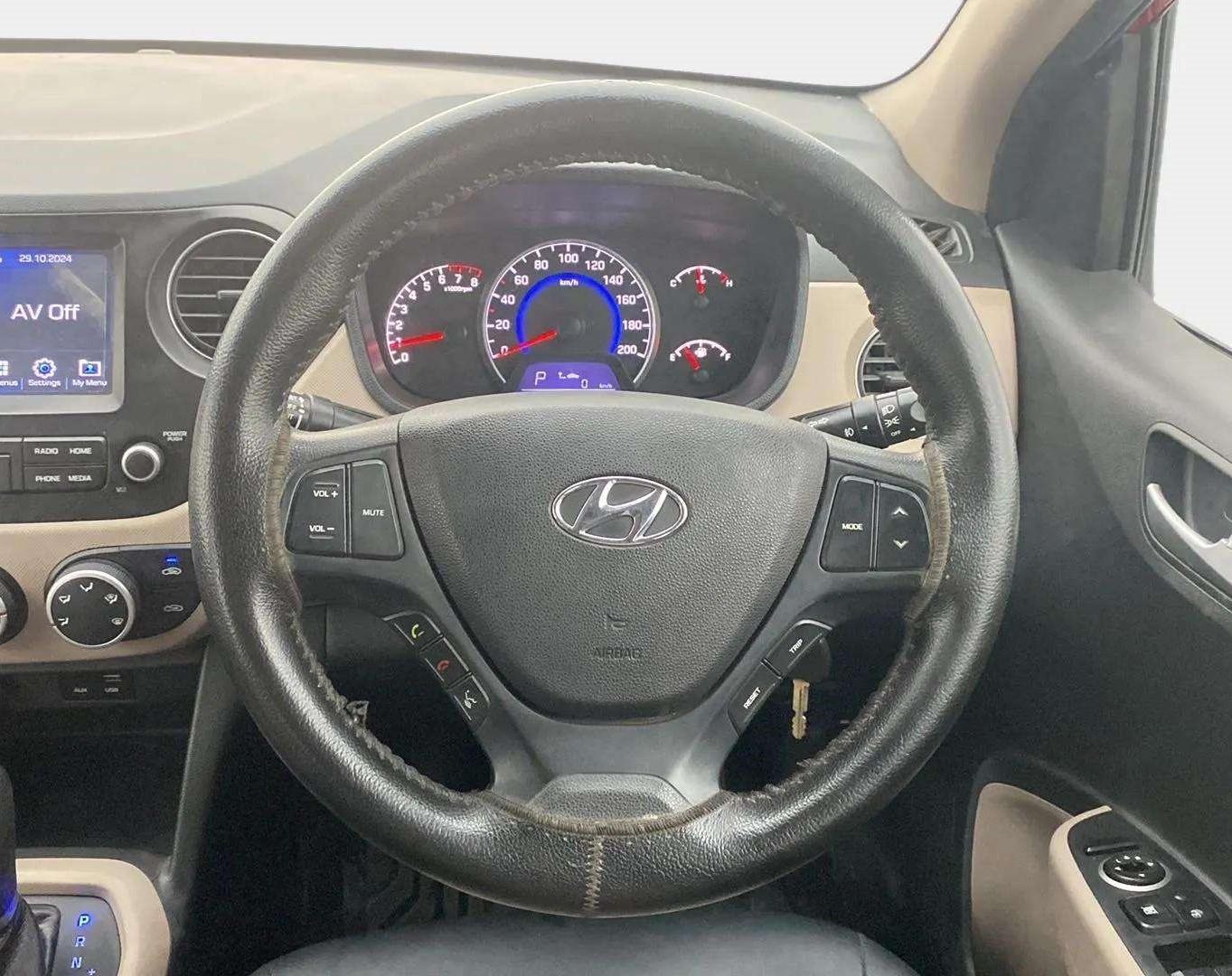 2018 Hyundai Grand i10 SPORTZ AT 1.2 KAPPA VTVT, Petrol, Automatic, 69,159 km, Steering Wheel Close Up