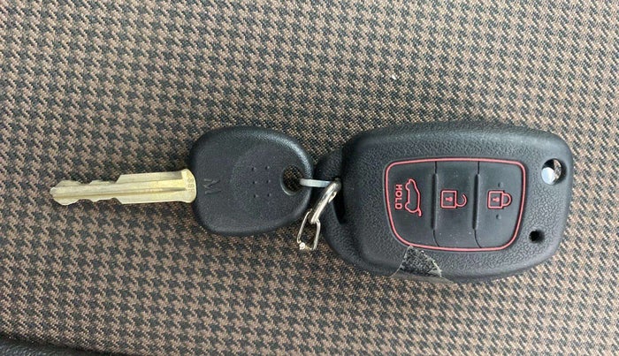 2013 Hyundai i20 MAGNA 1.2, Petrol, Manual, 53,078 km, Key Close Up