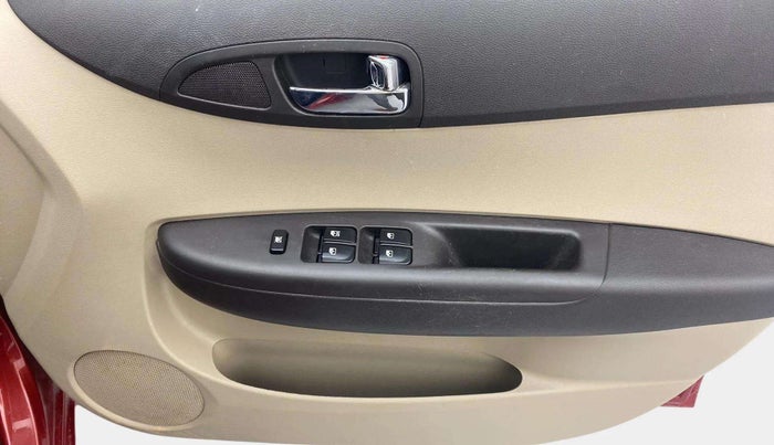 2013 Hyundai i20 MAGNA 1.2, Petrol, Manual, 53,078 km, Driver Side Door Panels Control