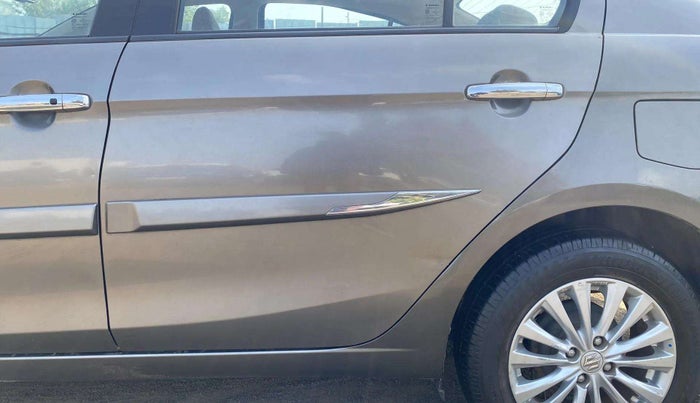 2018 Maruti Ciaz ZETA 1.5 SHVS MT PETROL, Petrol, Manual, 76,276 km, Rear left door - Slightly dented