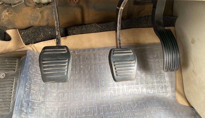 2019 Mahindra Scorpio S5, Diesel, Manual, 94,968 km, Pedals