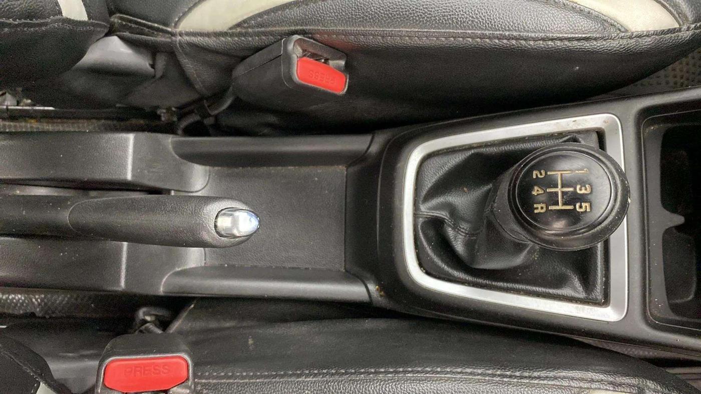 2020 Maruti Swift VXI, Petrol, Manual, 92,805 km, Gear Lever