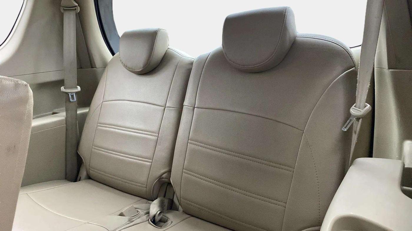 2017 Maruti Ertiga VXI, Petrol, Manual, 79,296 km, Third Seat Row ( optional )