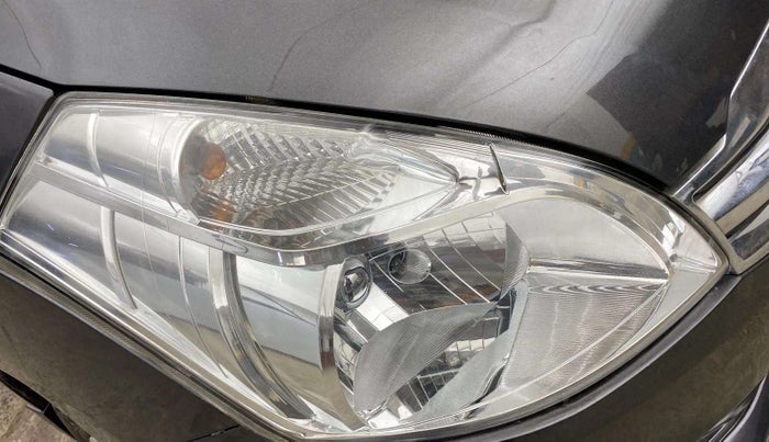 2017 Maruti Ertiga VXI, Petrol, Manual, 79,296 km, Right headlight - Minor scratches