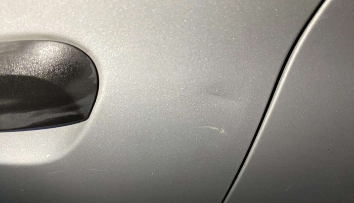 2016 Hyundai Eon ERA +, Petrol, Manual, 65,931 km, Front passenger door - Slightly dented