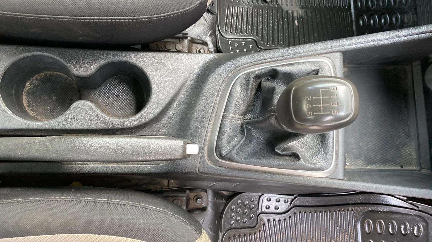 2019 Hyundai Verna 1.4 E PETROL, Petrol, Manual, 58,102 km, Gear Lever