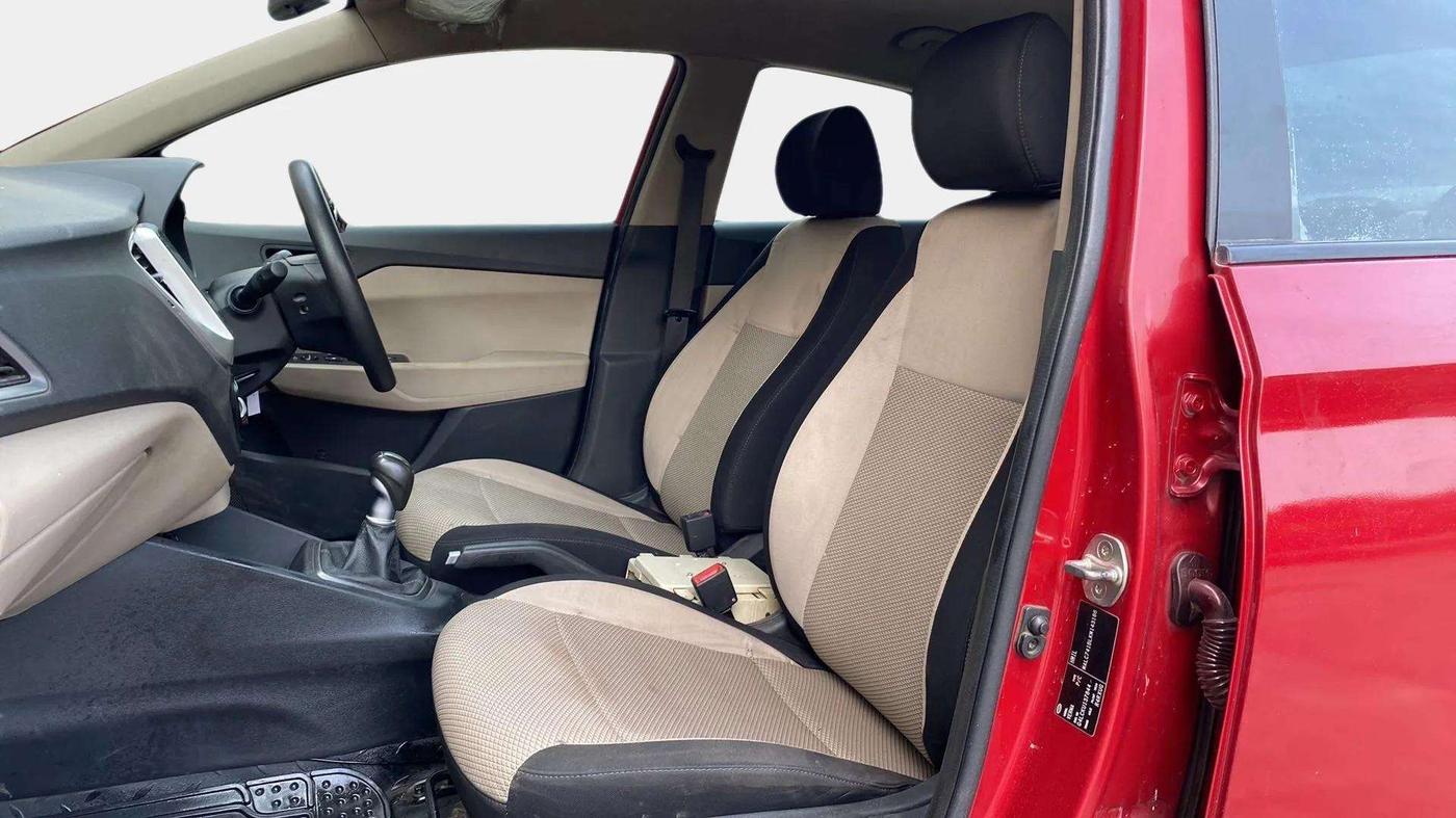 2019 Hyundai Verna 1.4 E PETROL, Petrol, Manual, 58,102 km, Right Side Front Door Cabin