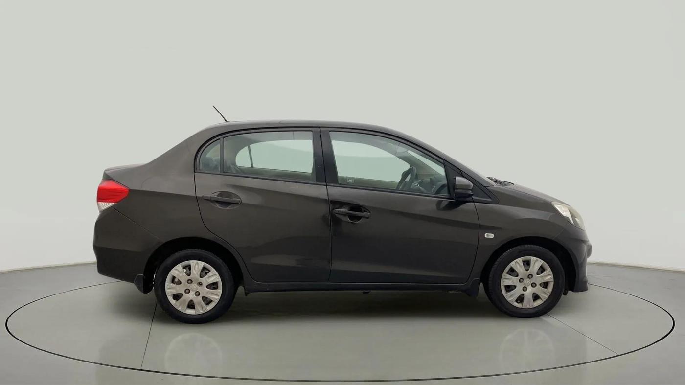 2015 Honda Amaze 1.2L I-VTEC S, Petrol, Manual, 1,06,445 km, Right Side View