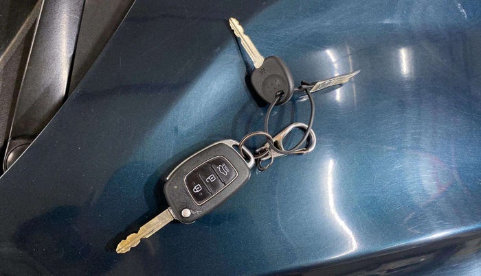 2019 Hyundai GRAND I10 NIOS SPORTZ AMT 1.2 KAPPA VTVT, Petrol, Automatic, 20,976 km, Key Close Up