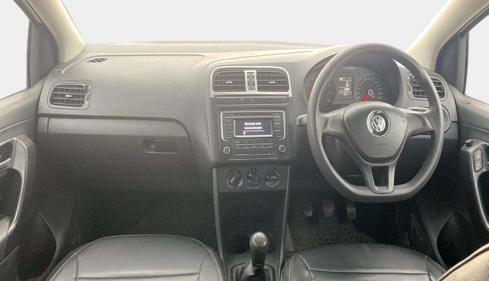 2017 Volkswagen Polo COMFORTLINE 1.2L, Petrol, Manual, 81,384 km, Dashboard