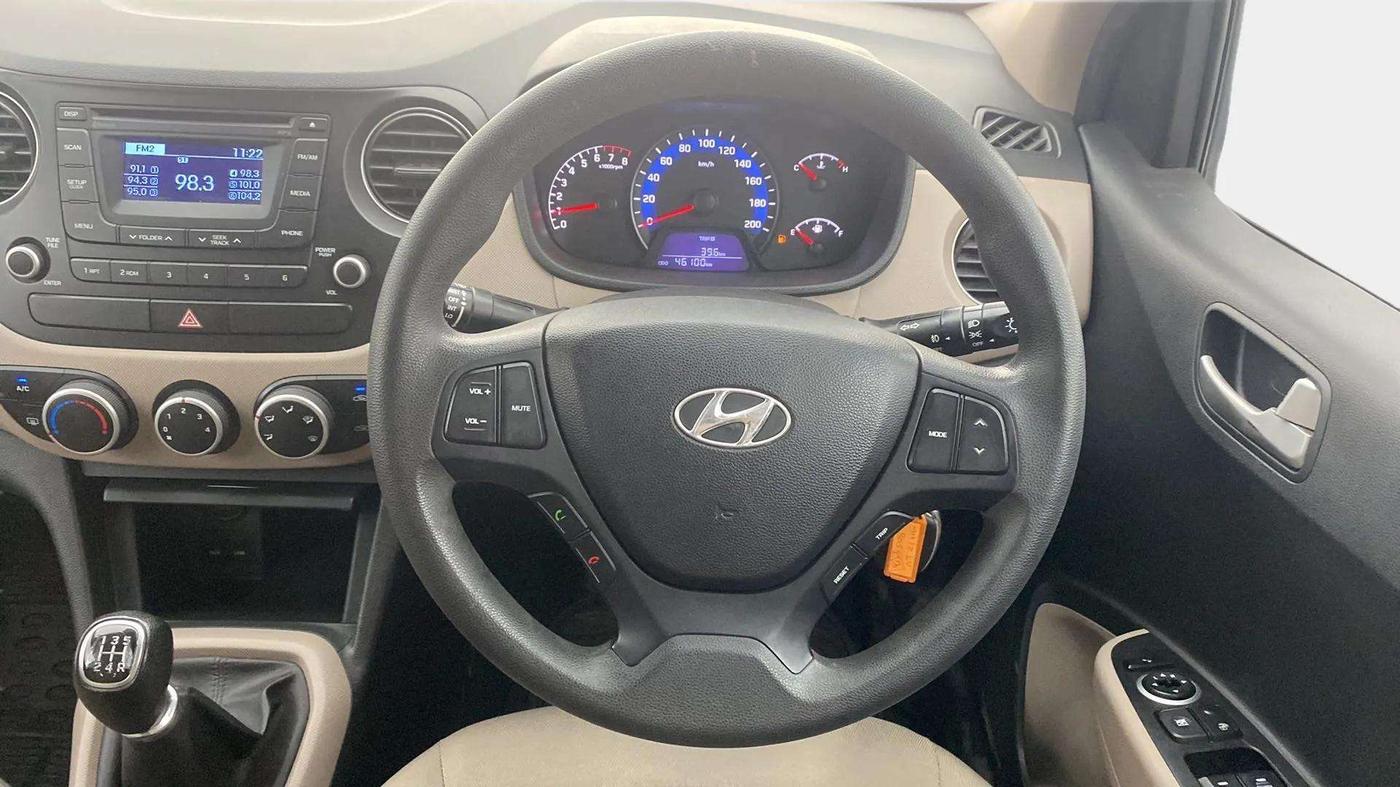 2015 Hyundai Xcent S 1.2, Petrol, Manual, 46,224 km, Steering Wheel Close Up