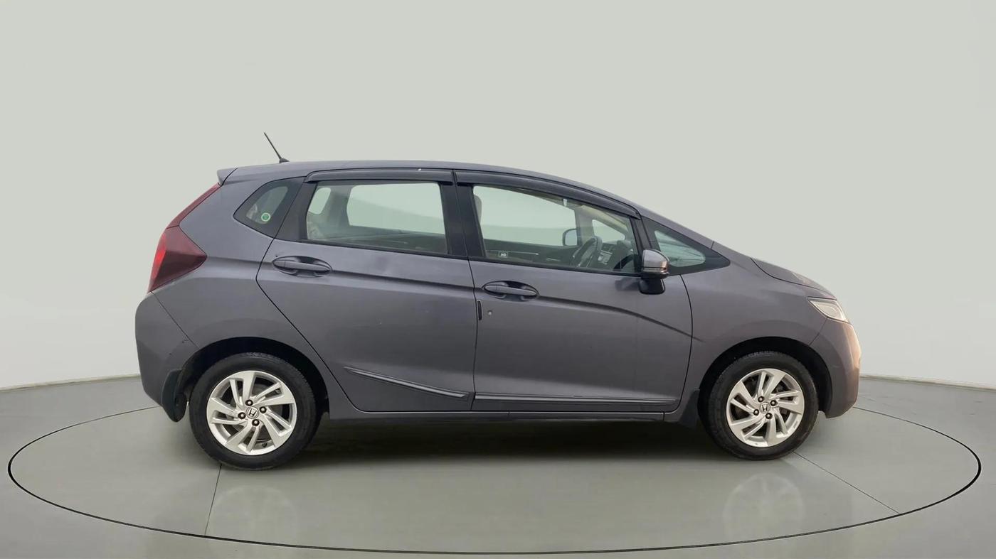 2017 Honda Jazz 1.2L I-VTEC V, Petrol, Manual, 62,816 km, Right Side