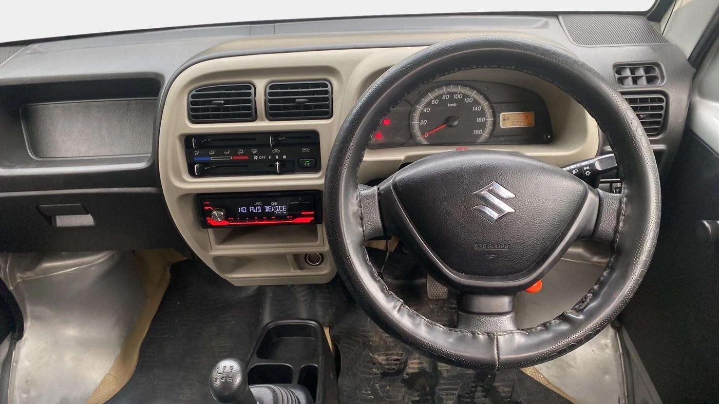 2021 Maruti Eeco 5 STR WITH A/C+HTR, Petrol, Manual, 32,042 km, Steering Wheel Close Up