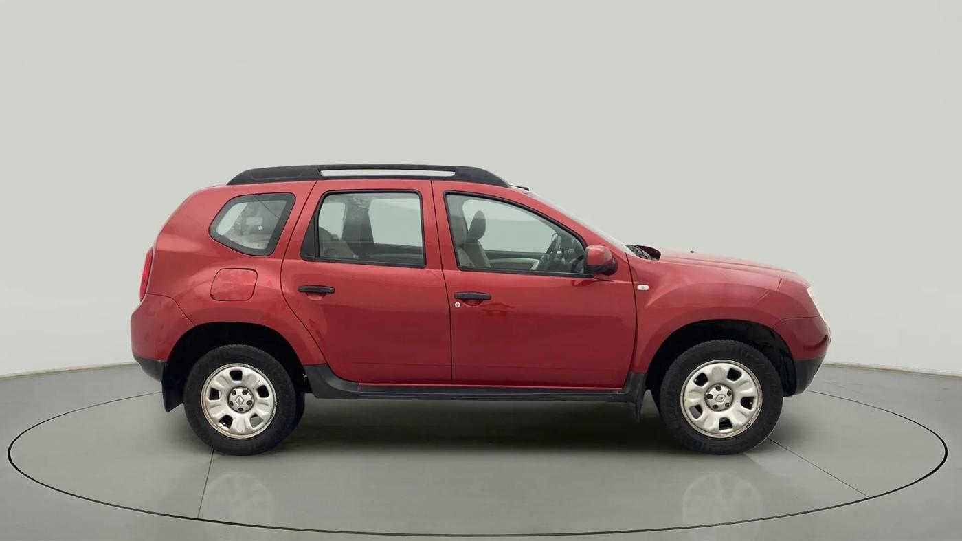 2013 Renault Duster 85 PS RXL DIESEL, Diesel, Manual, 94,851 km, Right Side View