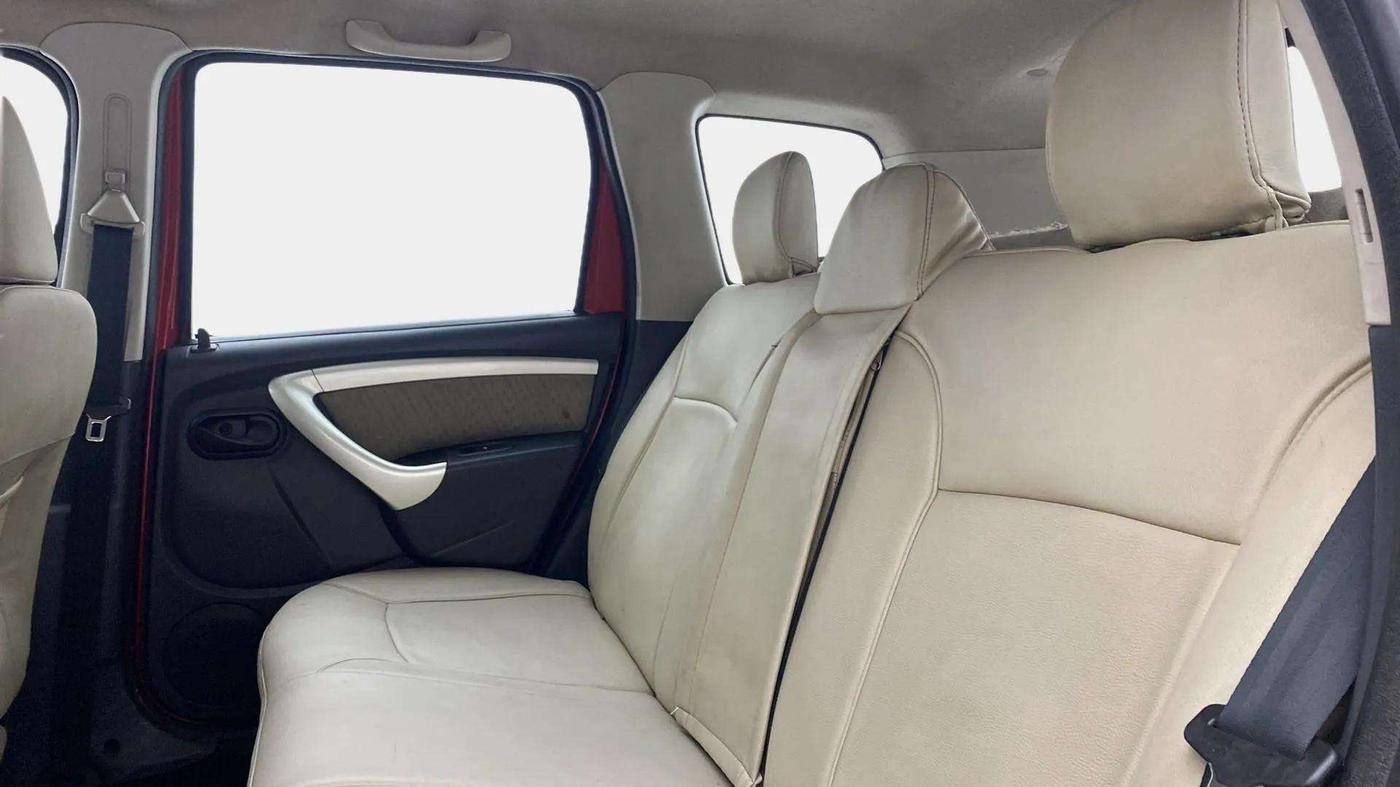 2013 Renault Duster 85 PS RXL DIESEL, Diesel, Manual, 94,851 km, Right Side Rear Door Cabin